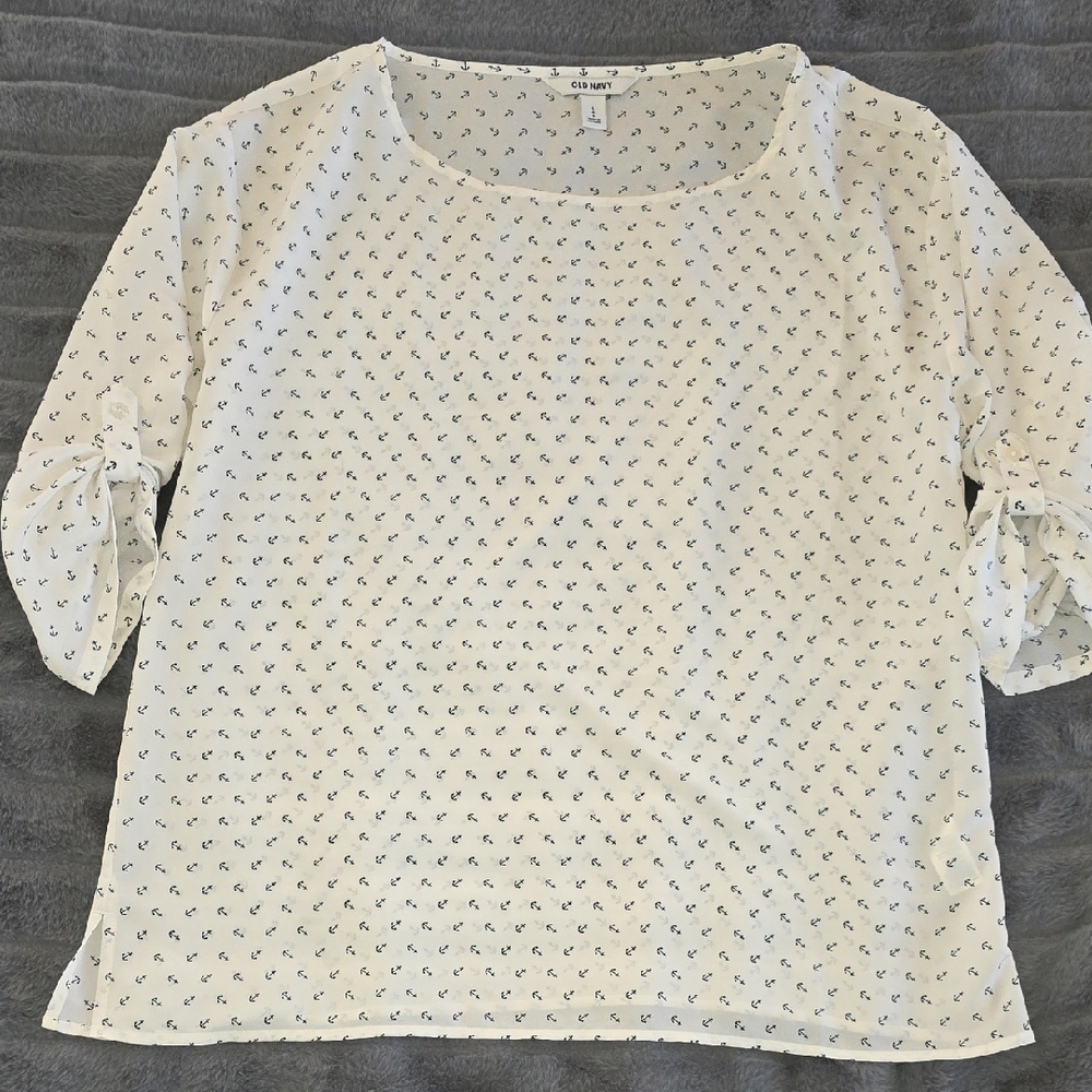 Old Navy White Blouse with Navy Anchor Print and Button Up Sleeve Detail